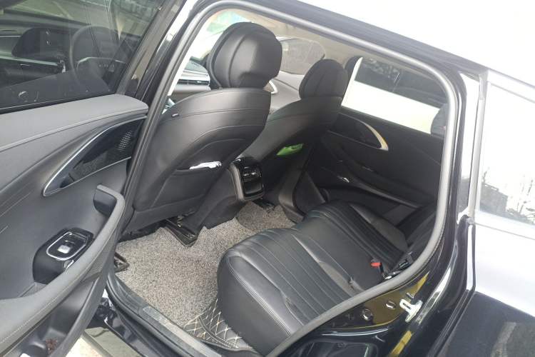 Used EXEED Lingyun 2024 300T Two-Wheel Drive Starlight Edition Left Rear Seat