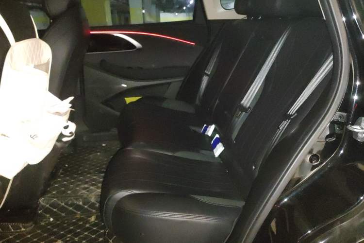 Used EXEED Lingyun 2024 400T Two-Wheel-Drive King Edition Left Rear Seat