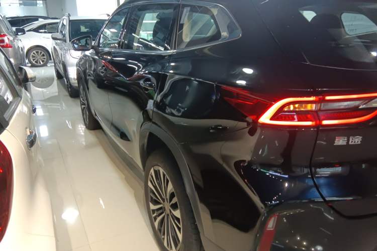 Used EXEED Lingyun 2024 400T Two-Wheel-Drive King Edition Left Side