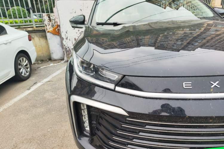 Used EXEED Lingyun 2024 300T Two-Wheel Drive Starlight Edition Right Front Headlight