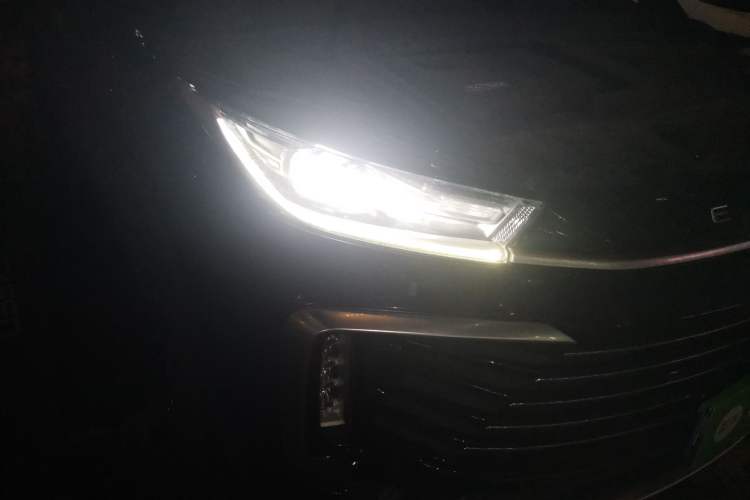 Used EXEED Lingyun 2024 400T Four-Wheel Drive Star Prestige Edition Right Front Headlight