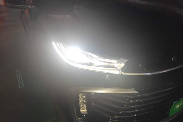 Used EXEED Lingyun 2024 300T Two-Wheel Drive Starlight Edition Right Front Headlight