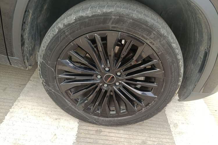 Used EXEED Lingyun 2024 300T Two-Wheel Drive Starlight Edition Right Front Wheel Hub