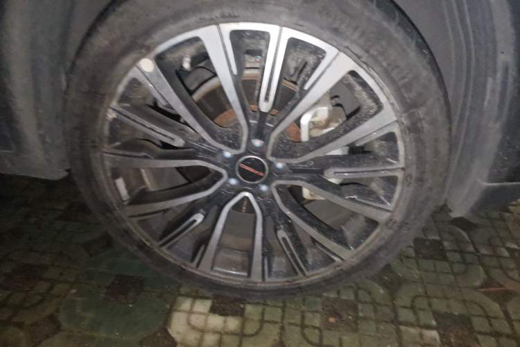Used EXEED Lingyun 2024 400T Four-Wheel Drive Star Prestige Edition Right Front Wheel Hub