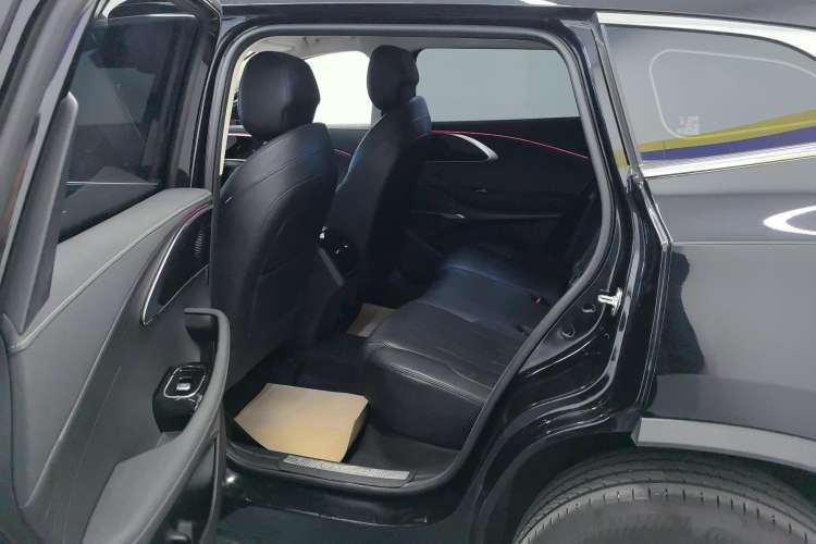 Used EXEED Lingyun 2024 300T Two-Wheel Drive Starlight Edition Right Rear Seat