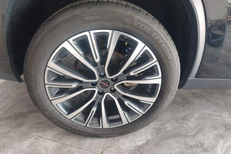 Used EXEED Lingyun 2024 400T Two-Wheel-Drive Star Prestige Edition Right Rear Wheel Hub