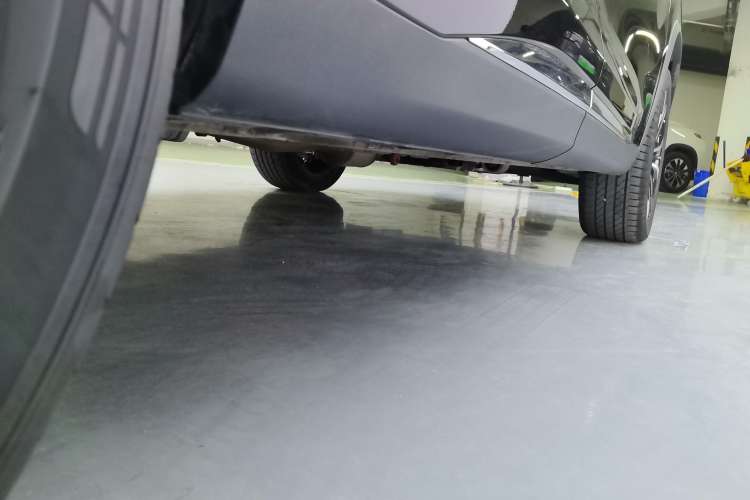 Used EXEED Lingyun 2024 300T Two-Wheel Drive Starlight Edition Right Side Sill
