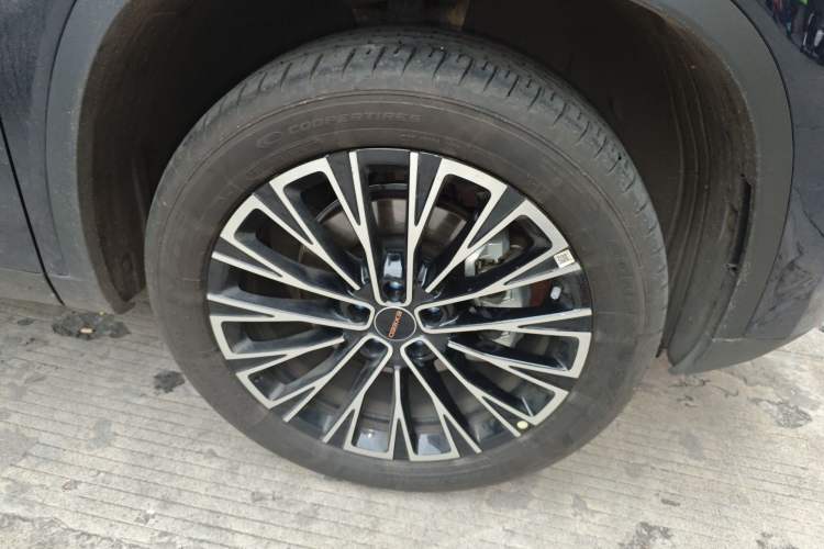 Used EXEED Lingyun 2024 300T Two-Wheel Drive Starlight Edition Right Front Wheel Hub