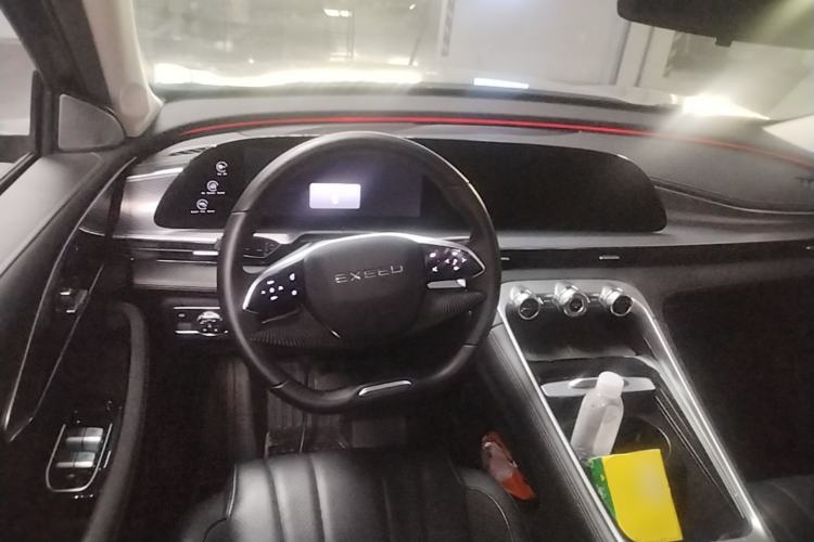 Used EXEED Lingyun 2024 300T Two-Wheel Drive Starlight Edition Steering Wheel