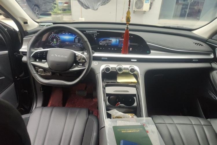Used EXEED Lingyun 2024 400T Two-Wheel-Drive Star Prestige Edition Center Console