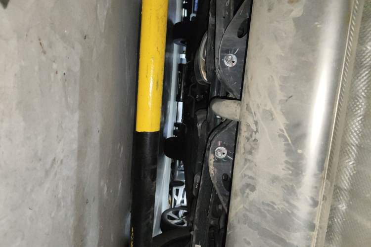 Used EXEED Lingyun 2024 300T Two-Wheel Drive Starlight Edition Chassis Rear
