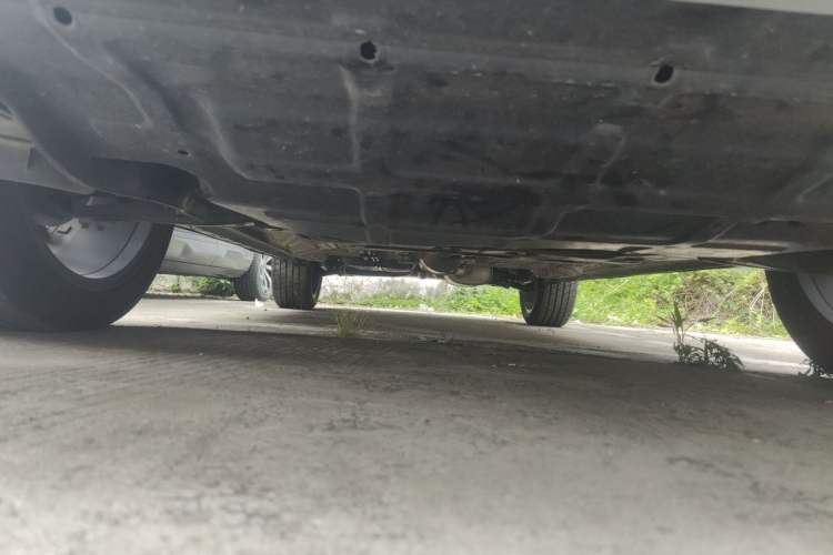 Used EXEED Lingyun 2024 400T Two-Wheel-Drive Star Prestige Edition Chassis Rear