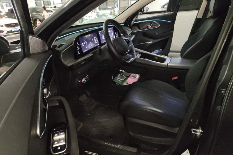 Used EXEED Lingyun 2024 300T Two-Wheel Drive Starlight Edition Driver Seat
