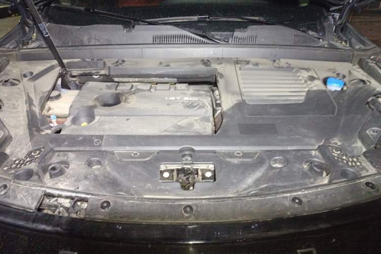 Used EXEED Lingyun 2024 300T Two-Wheel Drive Starlight Edition Engine Bay