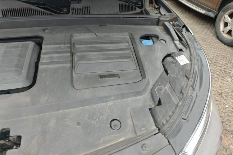 Used EXEED Lingyun 2024 400T Two-Wheel Drive International Version Engine Bay Left