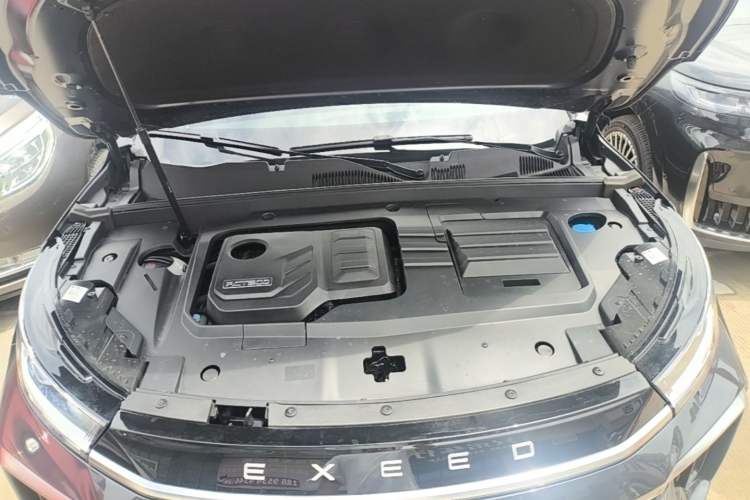 Used EXEED Lingyun 2024 400T Two-Wheel-Drive Star Prestige Edition Engine Bay