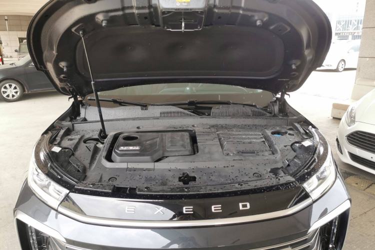 Used EXEED Lingyun 2024 400T Four-Wheel Drive International Version Engine Bay