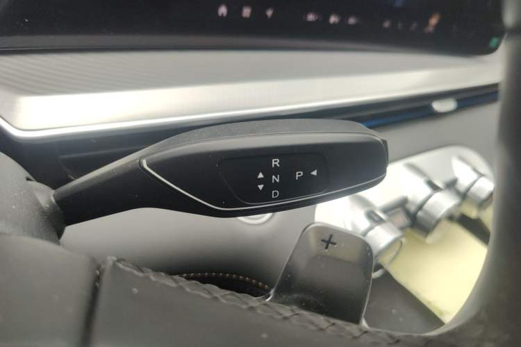 Used EXEED Lingyun 2024 400T Two-Wheel-Drive Star Prestige Edition Gear Lever