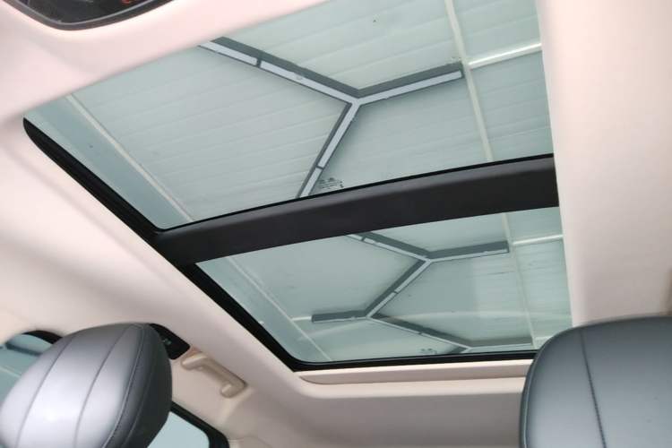 Used EXEED Lingyun 2024 300T Two-Wheel Drive Starlight Edition Headliner