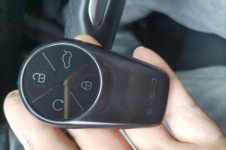Used EXEED Lingyun 2024 300T Two-Wheel Drive Starlight Edition Interior 1