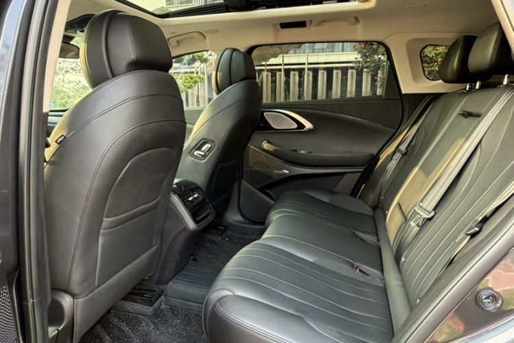 Used EXEED Lingyun 2024 400T Four-Wheel Drive Star Prestige Edition Interior 3