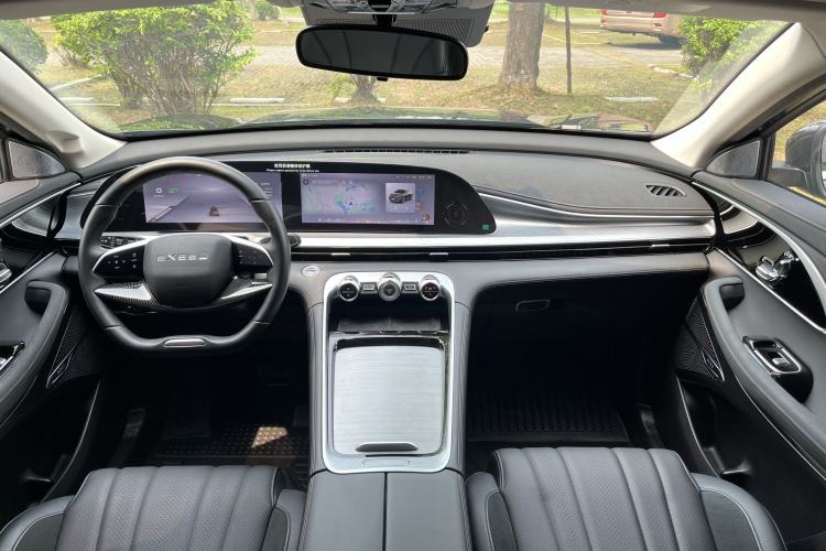 Used EXEED Lingyun 2024 300T Two-Wheel Drive Starlight Edition Interior 7