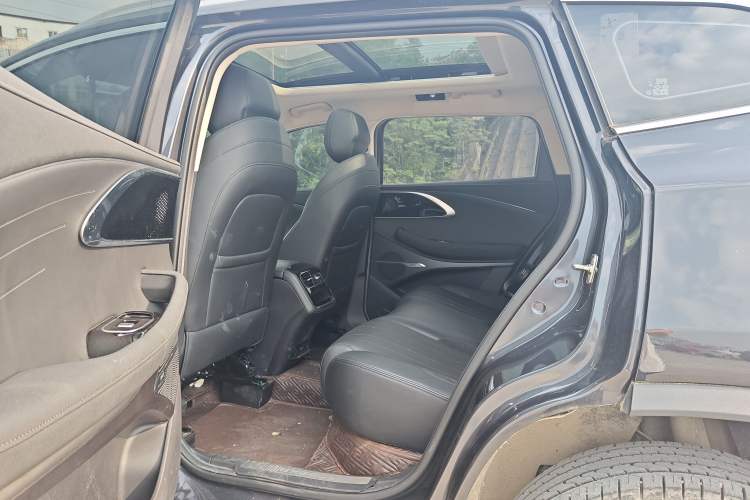 Used EXEED Lingyun 2024 300T Two-Wheel Drive Starlight Edition Interior 7