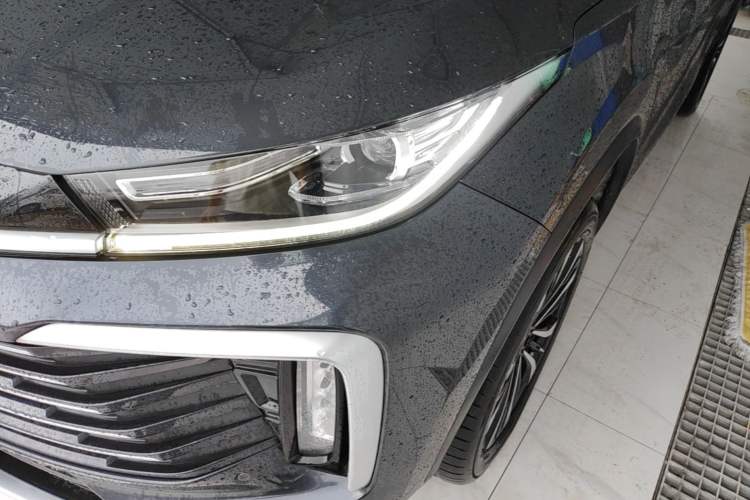 Used EXEED Lingyun 2024 300T Two-Wheel Drive Starlight Edition Left Front Headlight