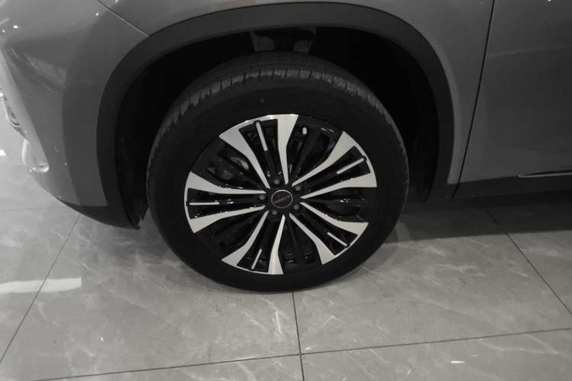 Used EXEED Lingyun 2024 300T Two-Wheel Drive Starlight Edition Left Front Wheel Hub