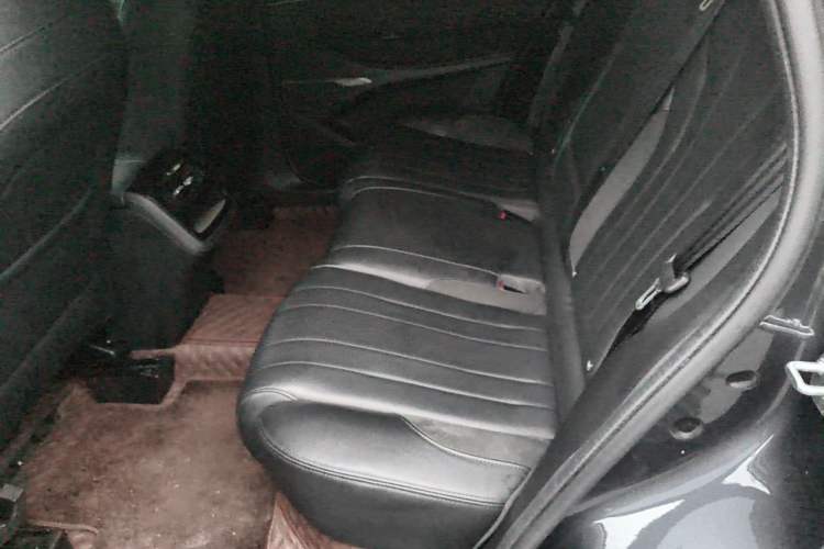 Used EXEED Lingyun 2024 400T Two-Wheel-Drive King Edition Left Rear Seat