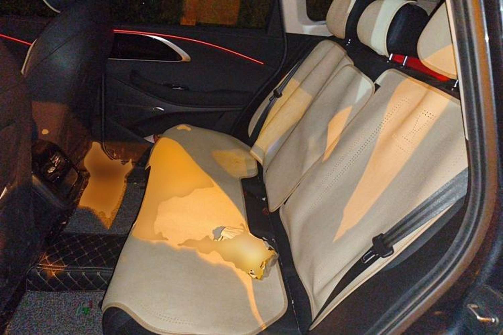 Used EXEED Lingyun 2024 400T Two-Wheel-Drive King Edition Left Rear Seat