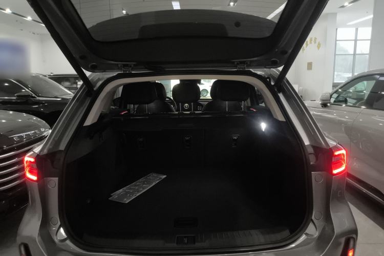 Used EXEED Lingyun 2024 300T Two-Wheel Drive Starlight Edition Trunk