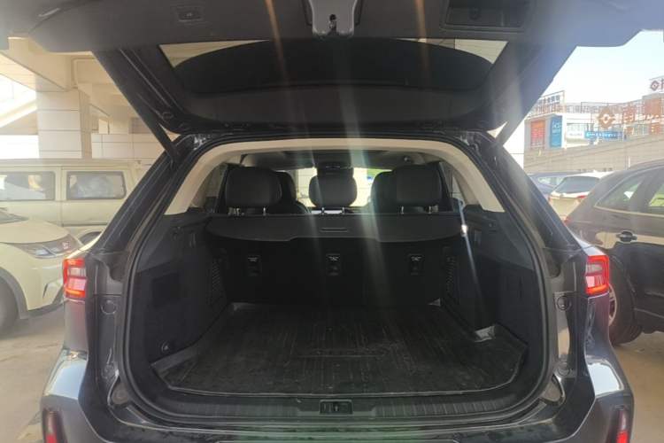 Used EXEED Lingyun 2024 300T Two-Wheel Drive Starlight Edition Trunk