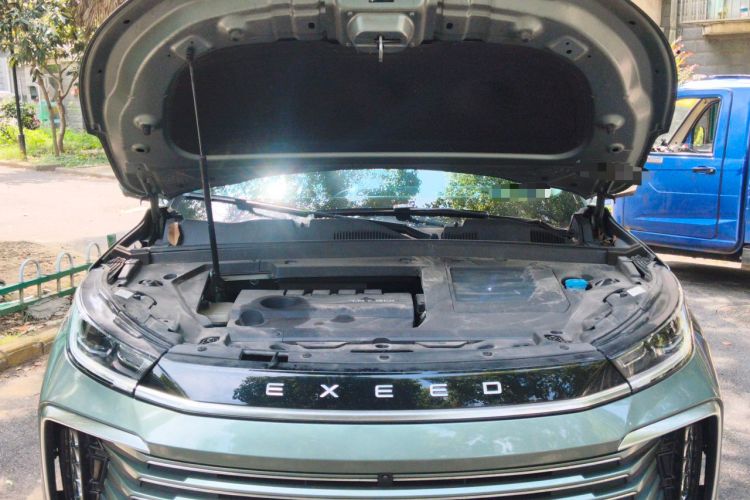 Used EXEED Lingyun 2024 300T Two-Wheel Drive Starlight Edition Engine Bay