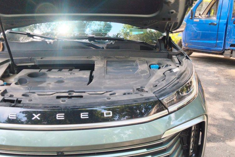 Used EXEED Lingyun 2024 300T Two-Wheel Drive Starlight Edition Engine Bay Left