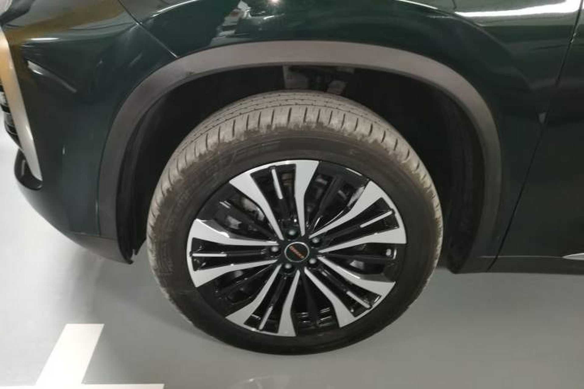 Used EXEED Lingyun 2024 300T Two-Wheel Drive Starlight Edition Exterior 7