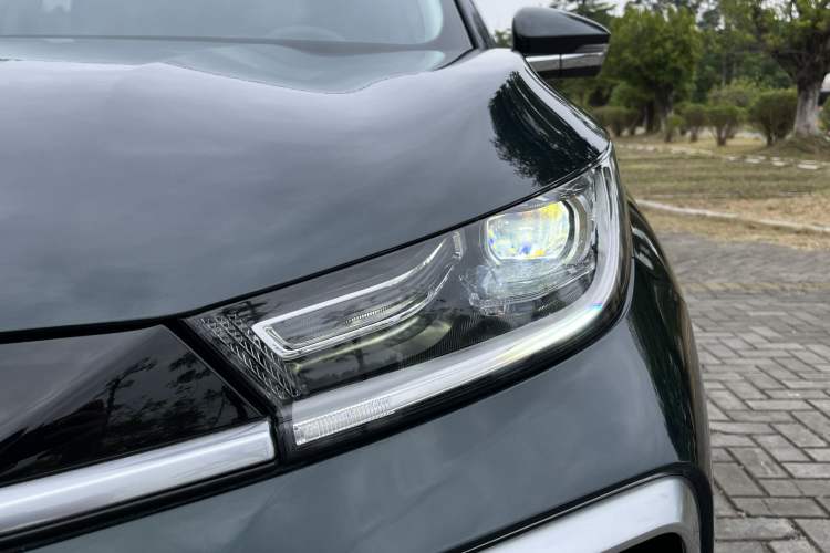 Used EXEED Lingyun 2024 300T Two-Wheel Drive Starlight Edition Exterior 7