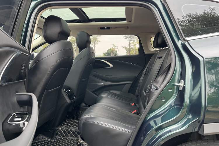 Used EXEED Lingyun 2024 300T Two-Wheel Drive Starlight Edition Interior 6