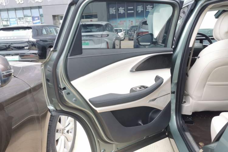 Used EXEED Lingyun 2024 300T Two-Wheel Drive Starlight Edition Left Rear Door Interior