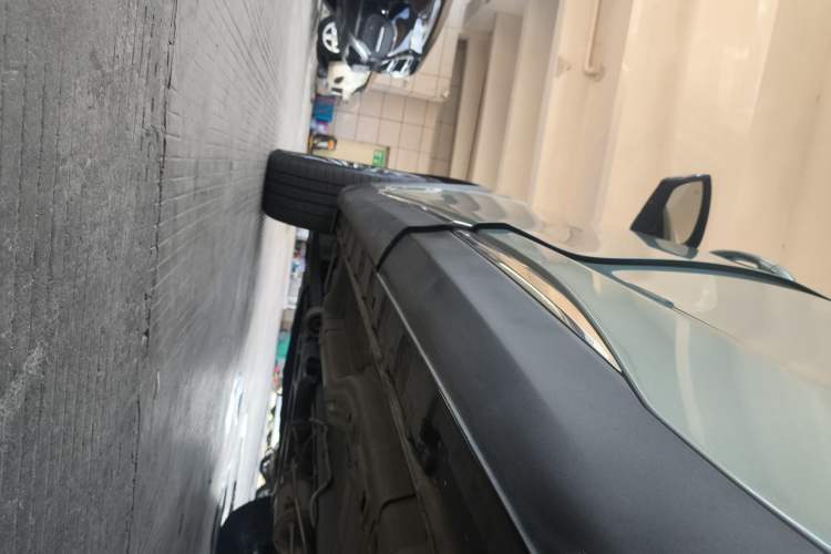 Used EXEED Lingyun 2024 400T Two-Wheel-Drive Star Prestige Edition Left Side Sill