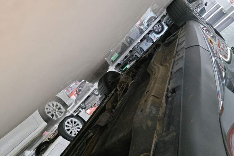 Used EXEED Lingyun 2024 300T Two-Wheel Drive Starlight Edition Left Side Sill