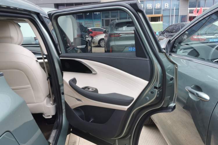 Used EXEED Lingyun 2024 300T Two-Wheel Drive Starlight Edition Right Rear Door Interior