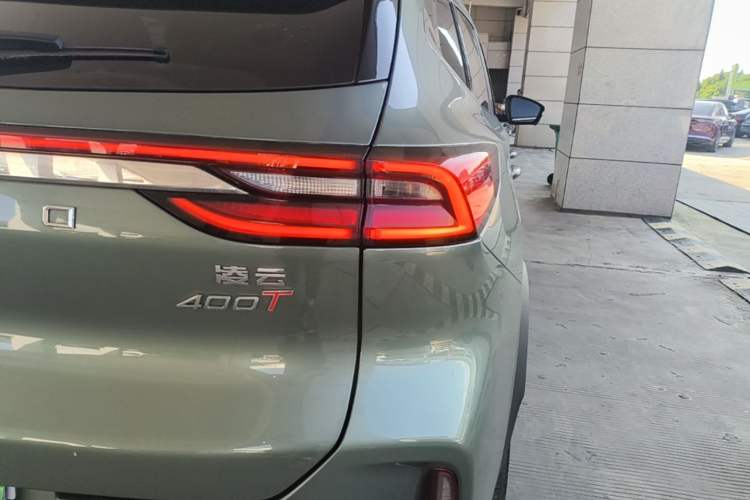 Used EXEED Lingyun 2024 400T Two-Wheel-Drive Star Prestige Edition Right Rear Taillight