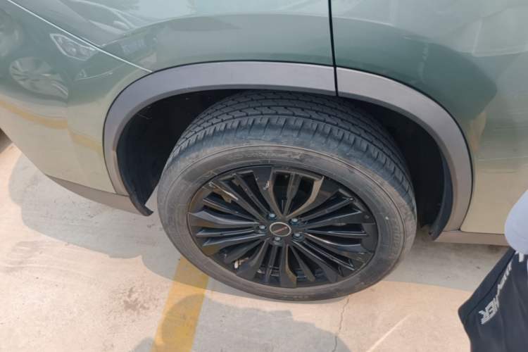 Used EXEED Lingyun 2024 300T Two-Wheel Drive Starlight Edition Right Rear Wheel Hub