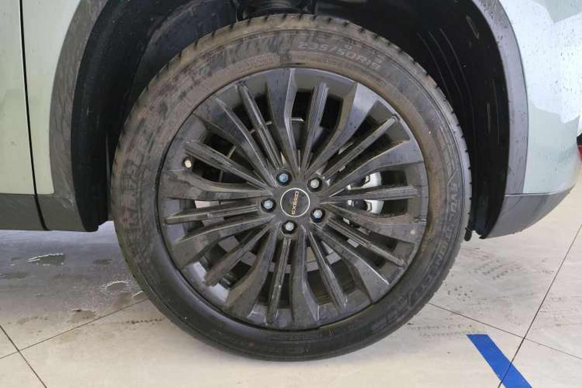 Used EXEED Lingyun 2024 300T Two-Wheel Drive Starlight Edition Right Rear Wheel Hub