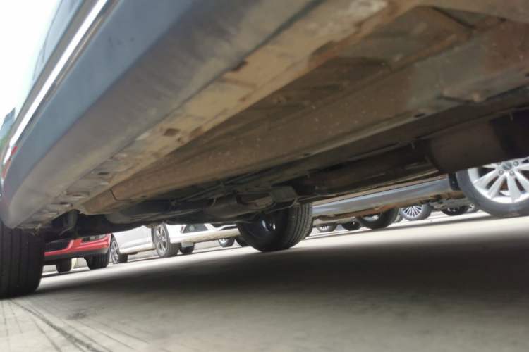Used EXEED Lingyun 2024 300T Two-Wheel Drive Starlight Edition Right Side Sill