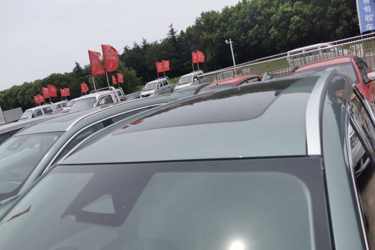 Used EXEED Lingyun 2024 300T Two-Wheel Drive Starlight Edition Roof