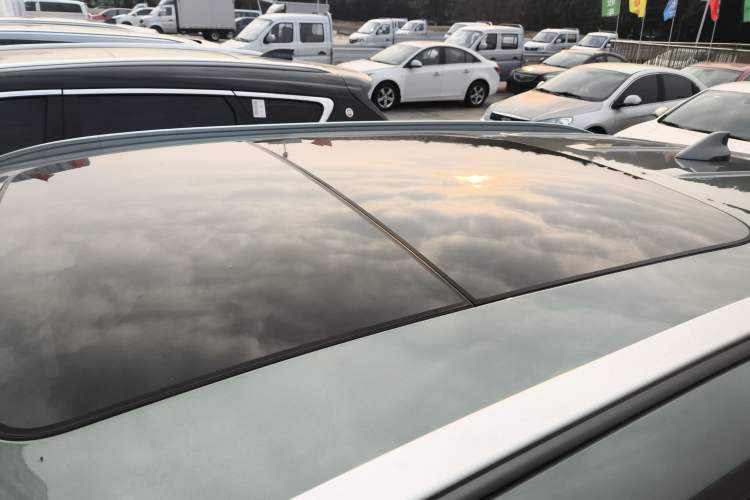 Used EXEED Lingyun 2024 300T Two-Wheel Drive Starlight Edition Roof
