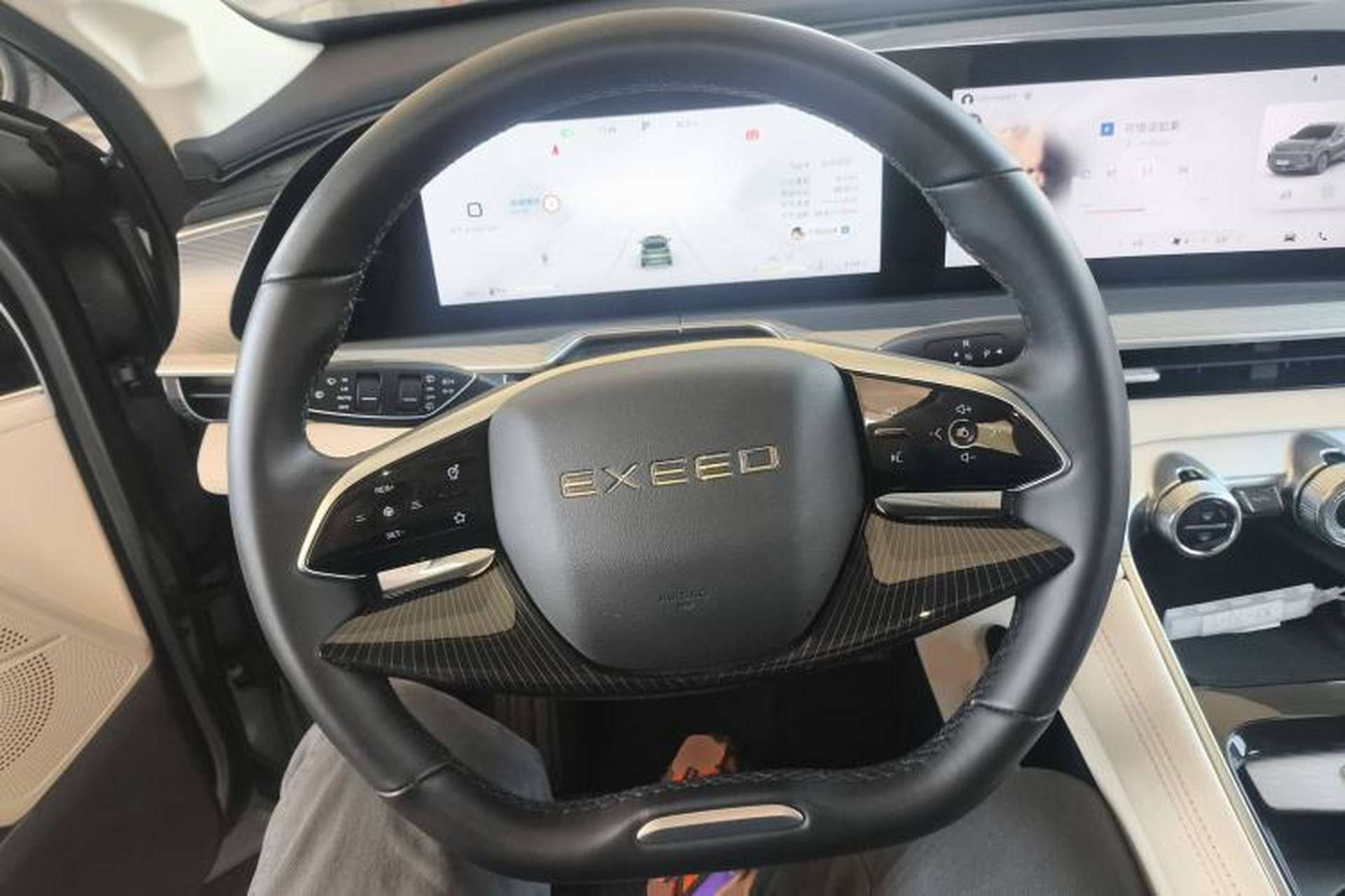 Used EXEED Lingyun 2024 300T Two-Wheel Drive Starlight Edition Steering Wheel