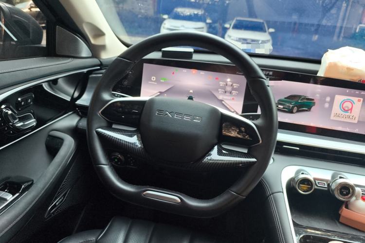 Used EXEED Lingyun 2024 300T Two-Wheel Drive Starlight Edition Steering Wheel